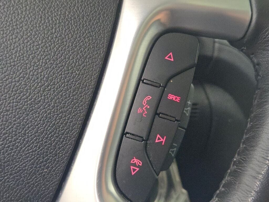 2017 GMC ACADIA - Image 36