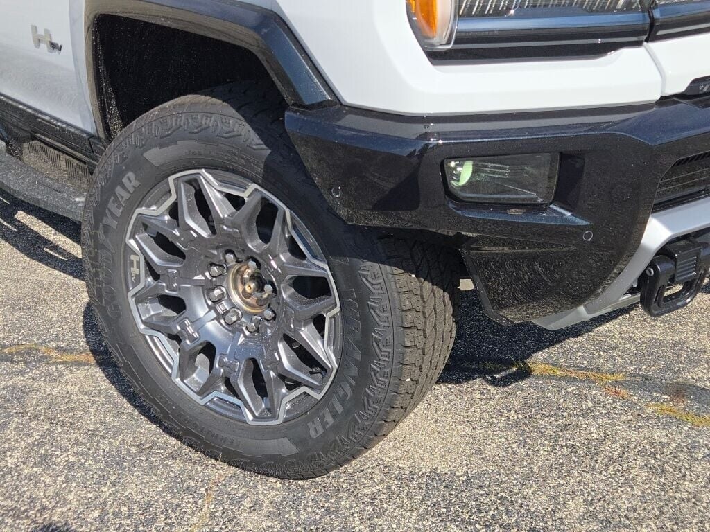 New 2025 GMC HUMMER EV Pickup 3X Truck Crew Cab