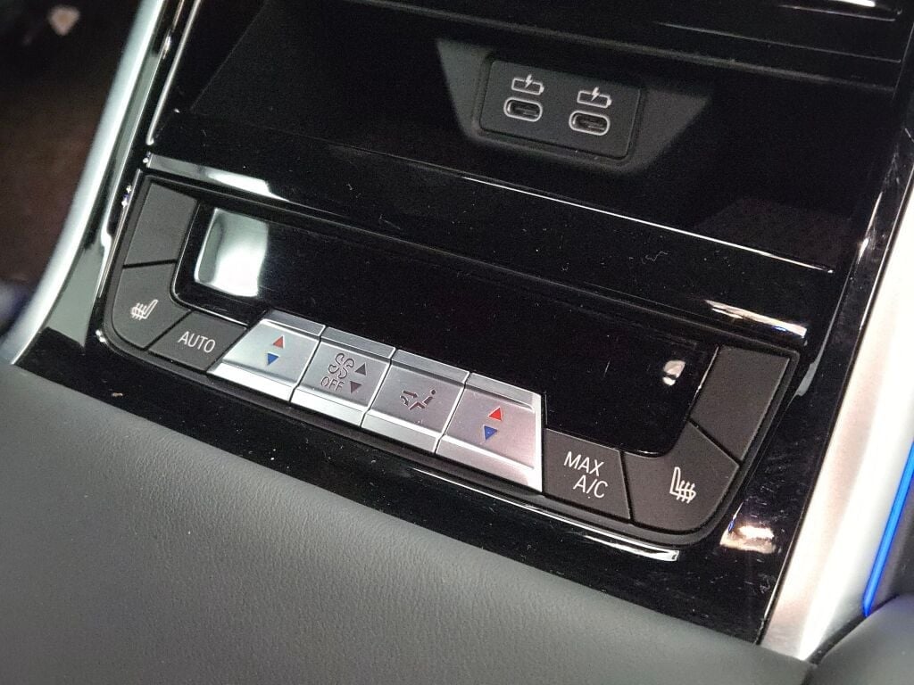 2023 BMW M8 - Image 14