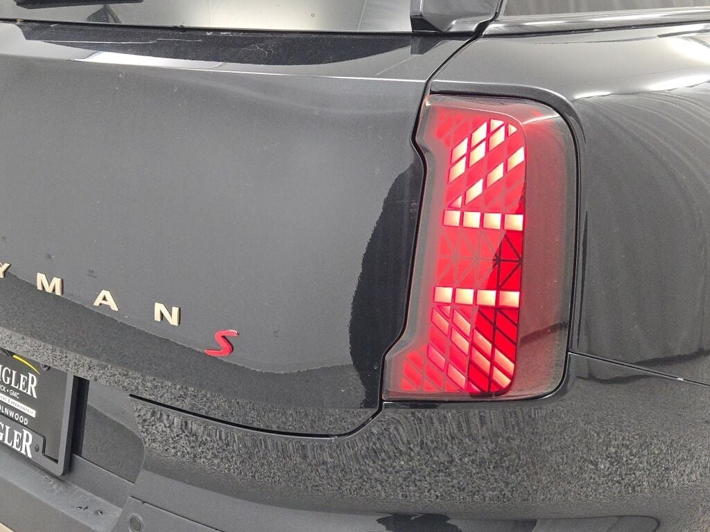 2025 MINI COUNTRYMAN - Image 13