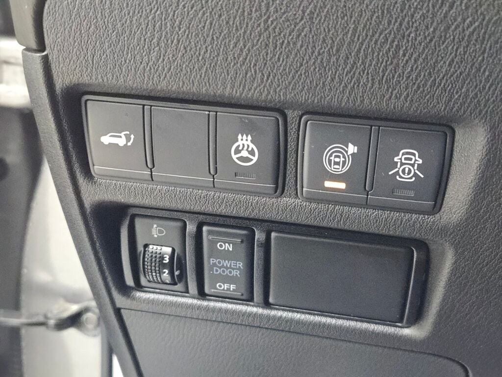 2021 INFINITI QX80 - Image 29