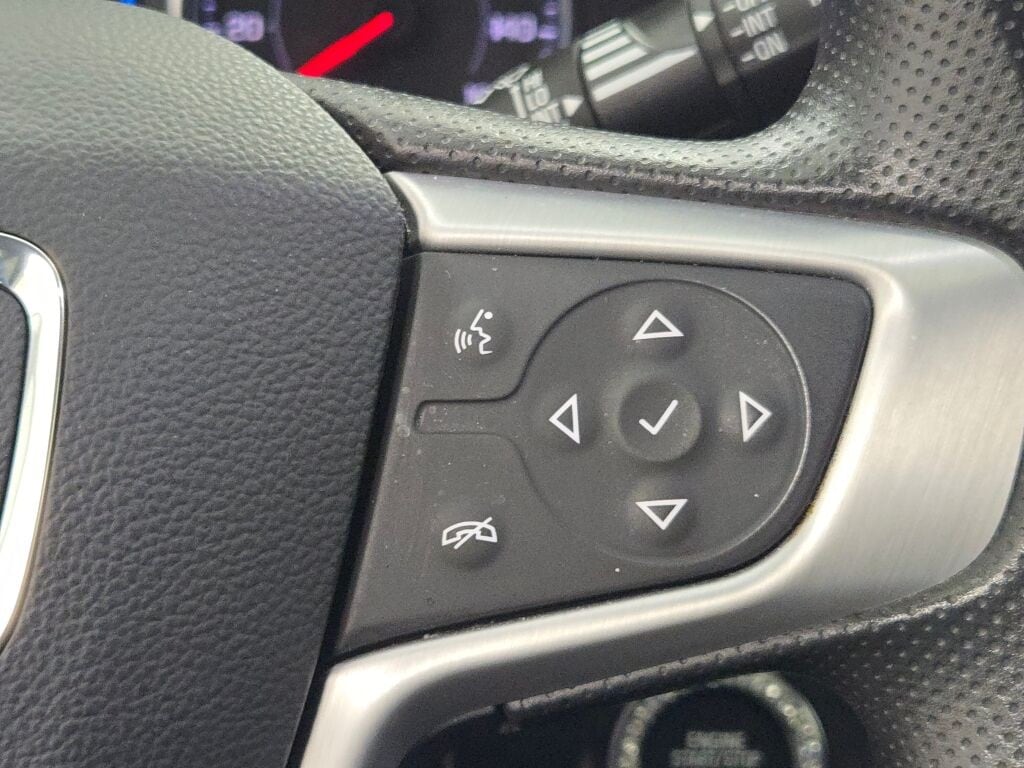 2022 GMC TERRAIN - Image 35