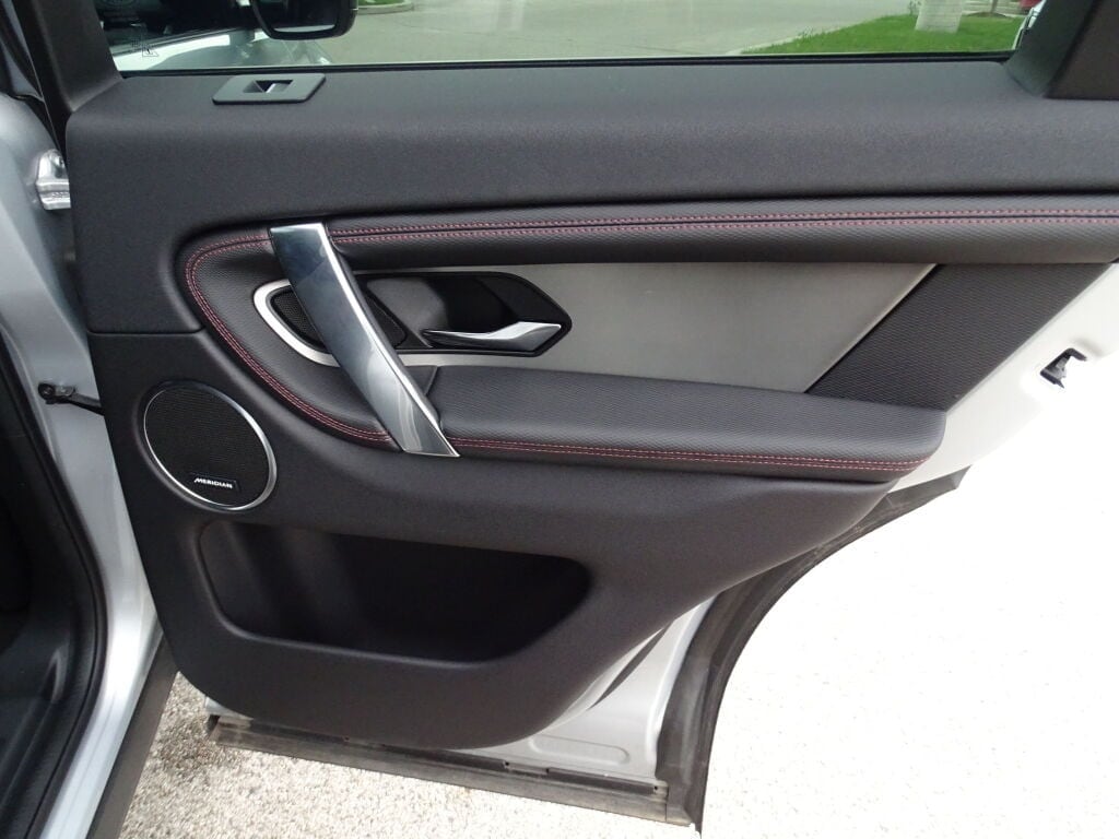 2022 LAND ROVER DISCOVERY SPORT - Image 12