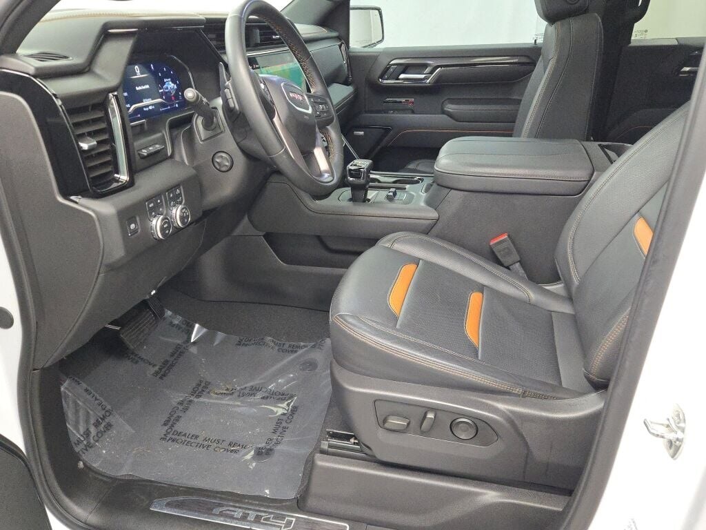 2025 GMC SIERRA - Image 24