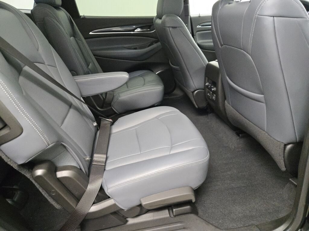 2023 BUICK ENCLAVE - Image 11
