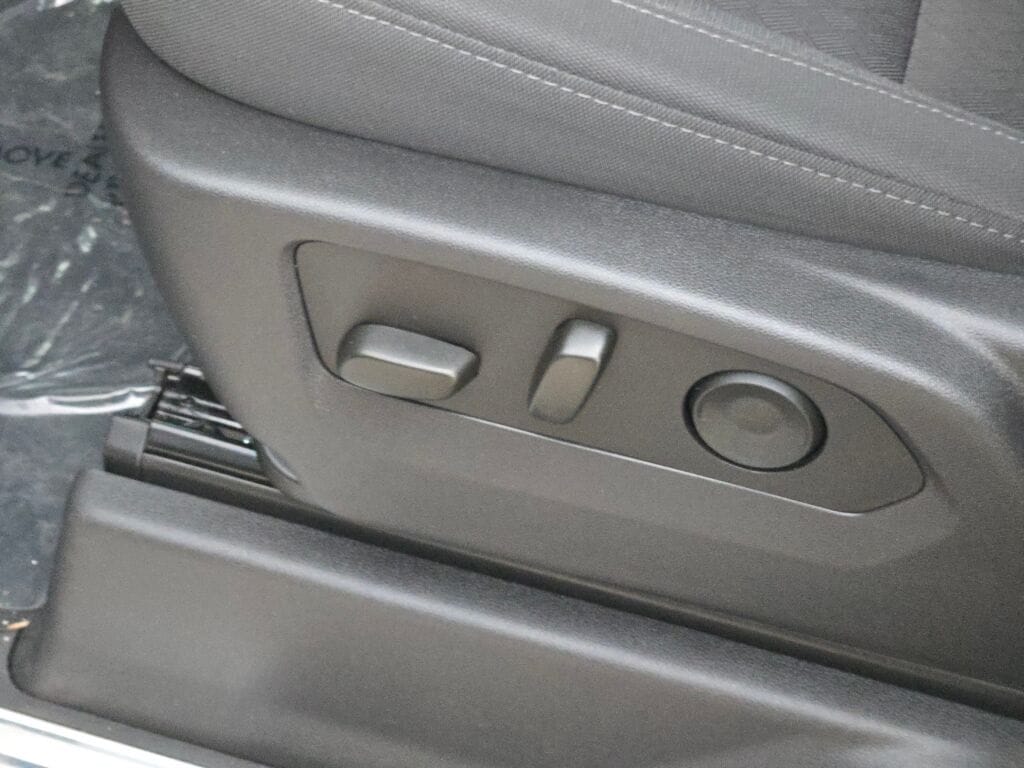 2025 CHEVROLET SILVERADO - Image 26