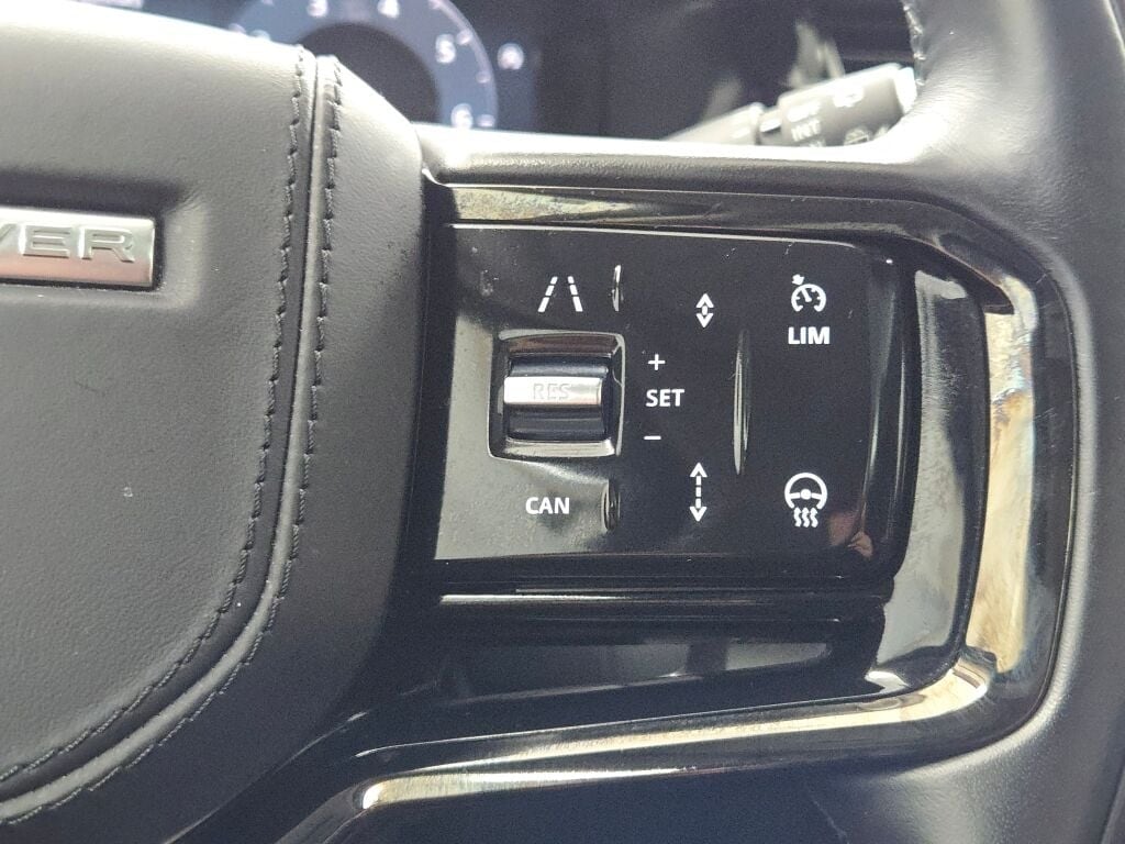 2024 LAND ROVER RANGE ROVER VELAR - Image 34