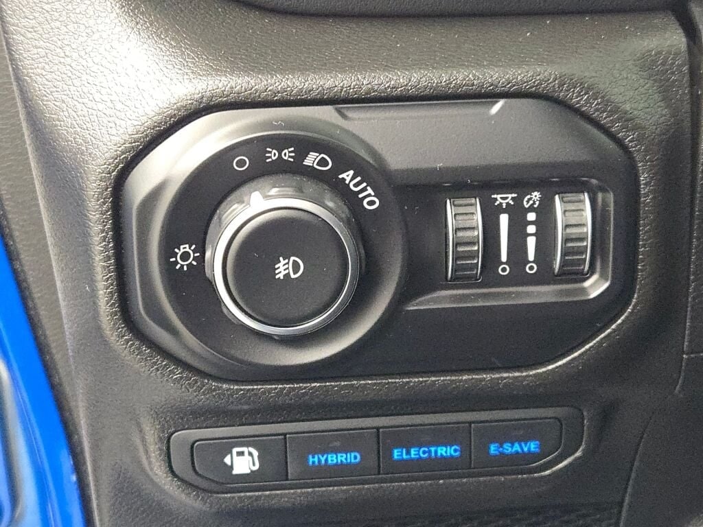 2021 JEEP WRANGLER - Image 26