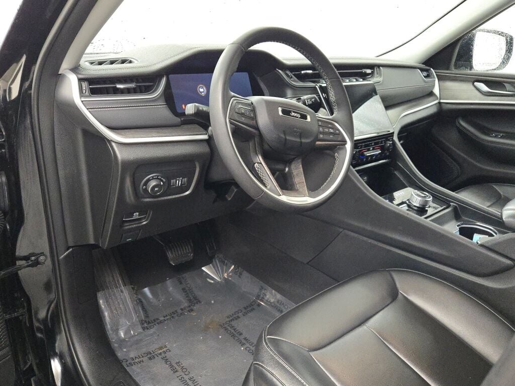 2024 JEEP GRAND CHEROKEE - Image 24