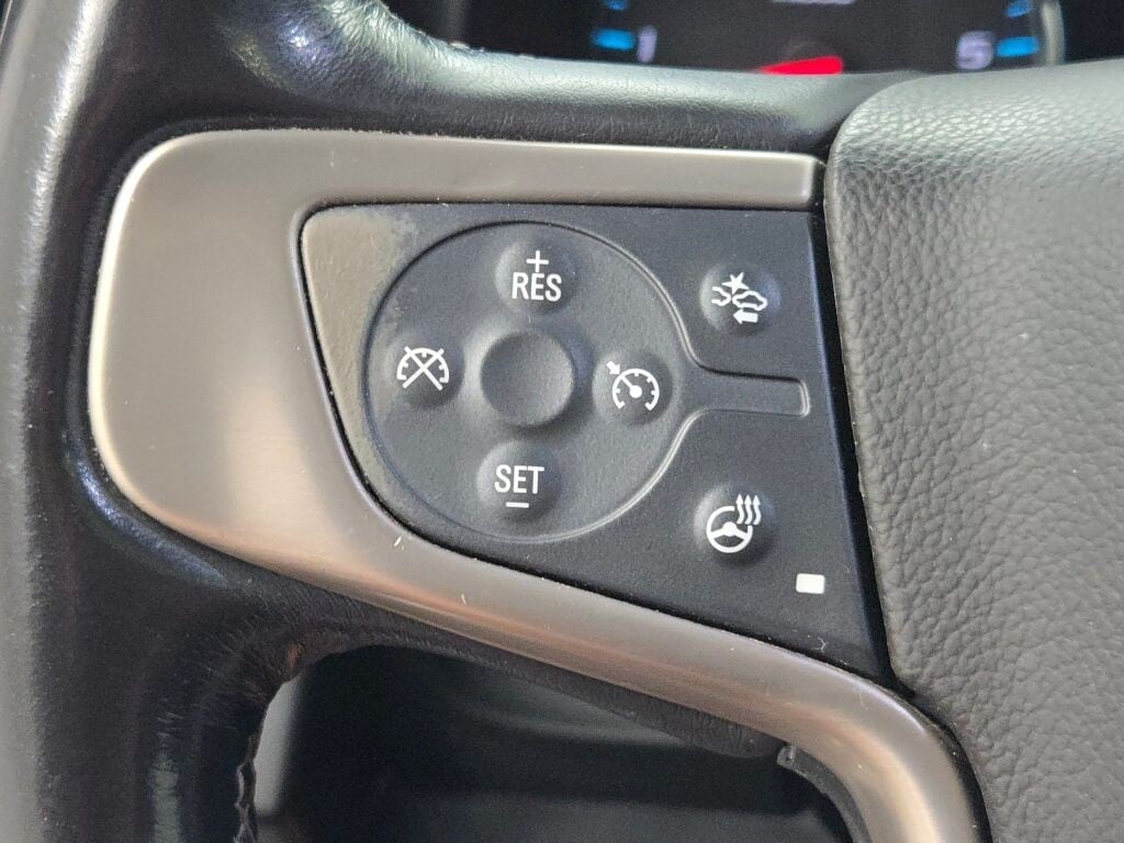 2020 GMC YUKON XL - Image 40