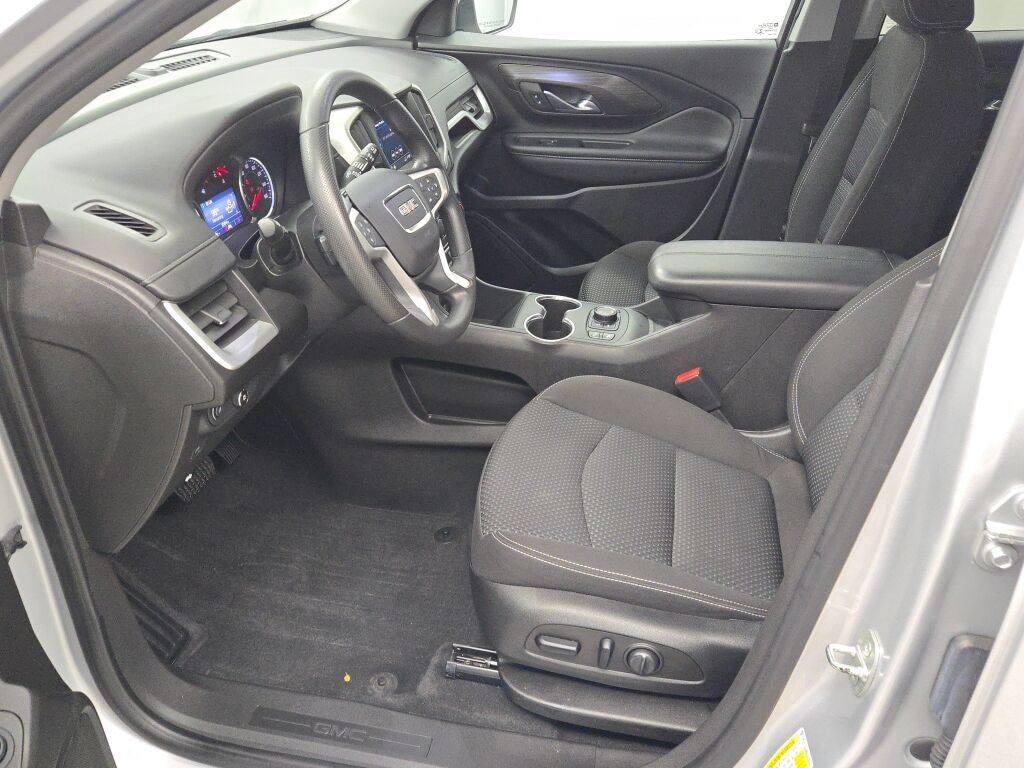 2022 GMC TERRAIN - Image 26