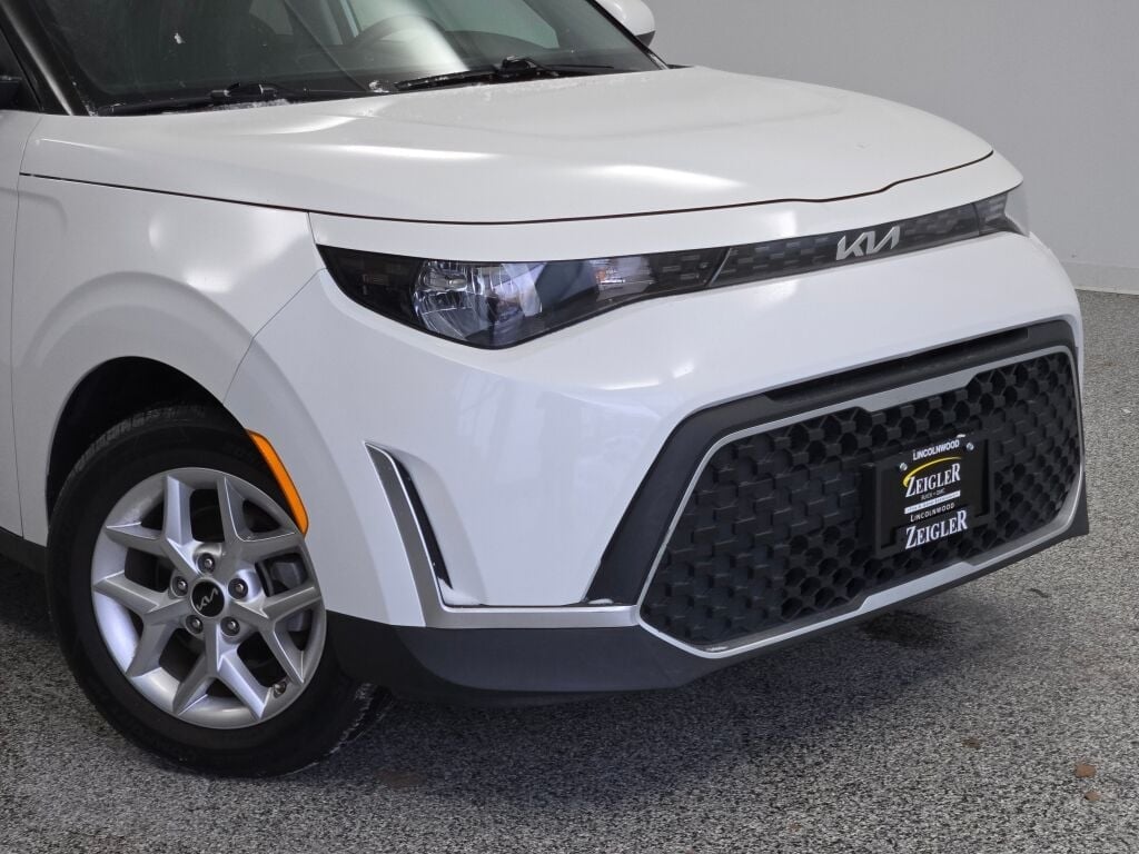 2023 KIA SOUL - Image 2