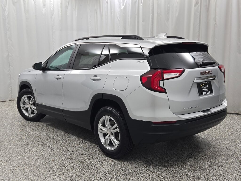 2022 GMC TERRAIN - Image 15