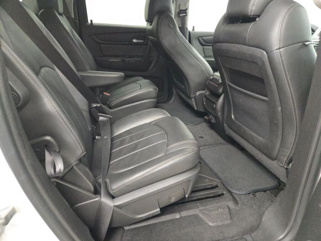 2017 GMC ACADIA - Image 11