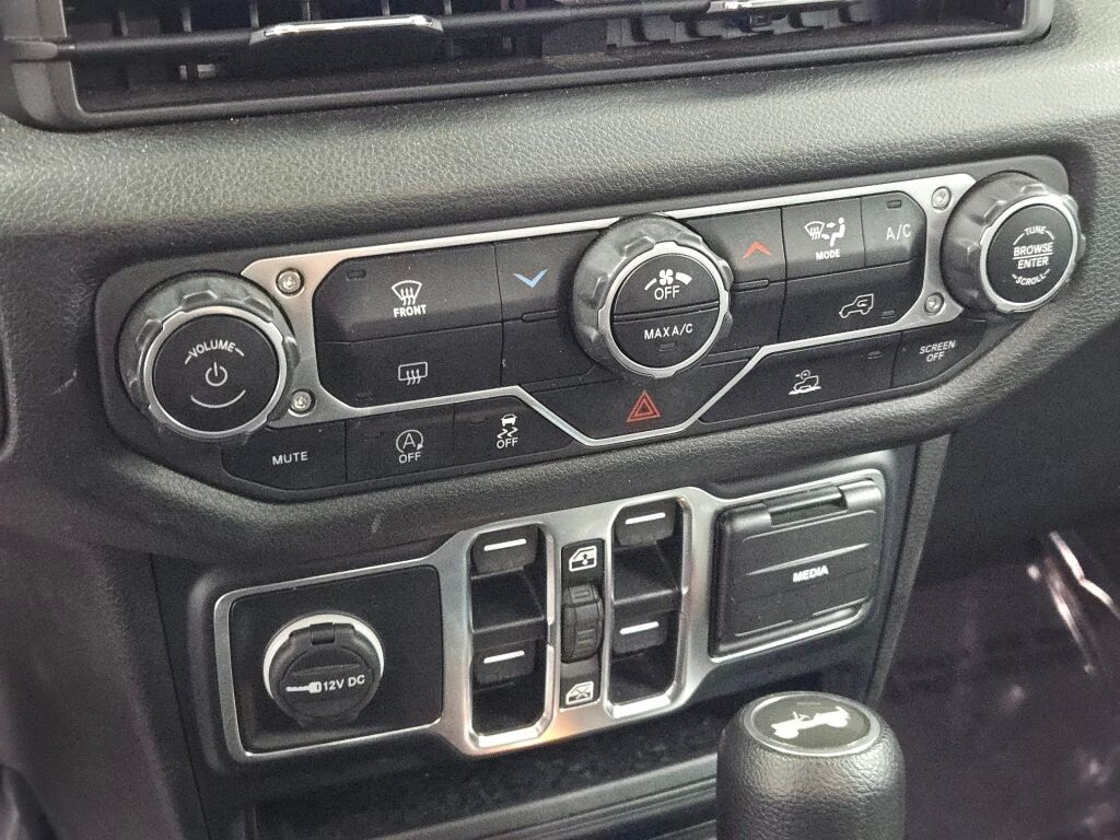 2024 JEEP WRANGLER - Image 26