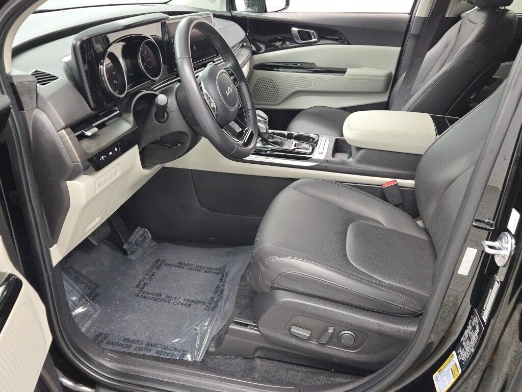 2024 KIA CARNIVAL - Image 25