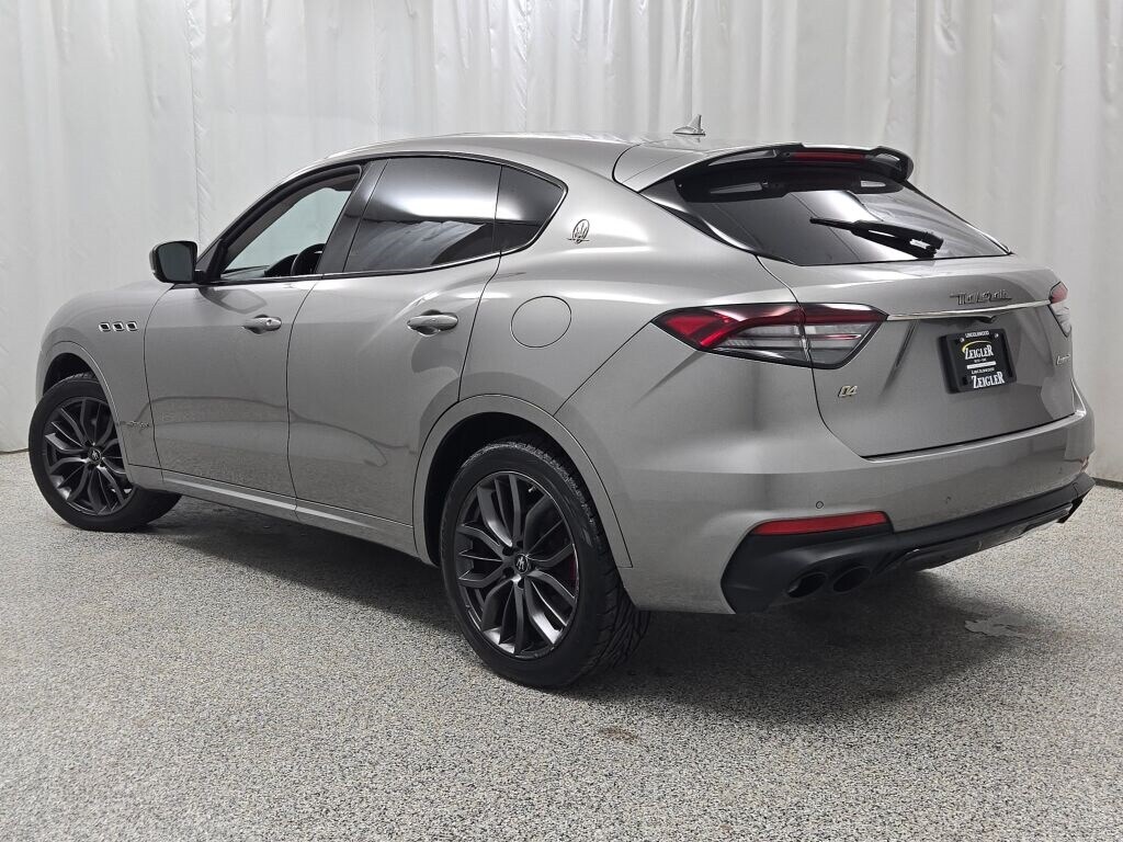 2021 MASERATI LEVANTE - Image 17