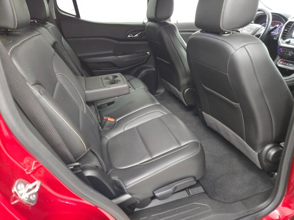 2023 GMC ACADIA - Image 11