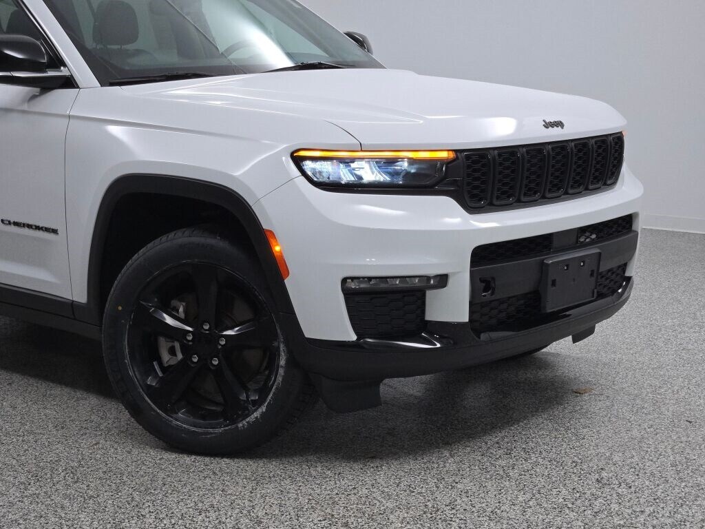 2022 JEEP GRAND CHEROKEE L - Image 2