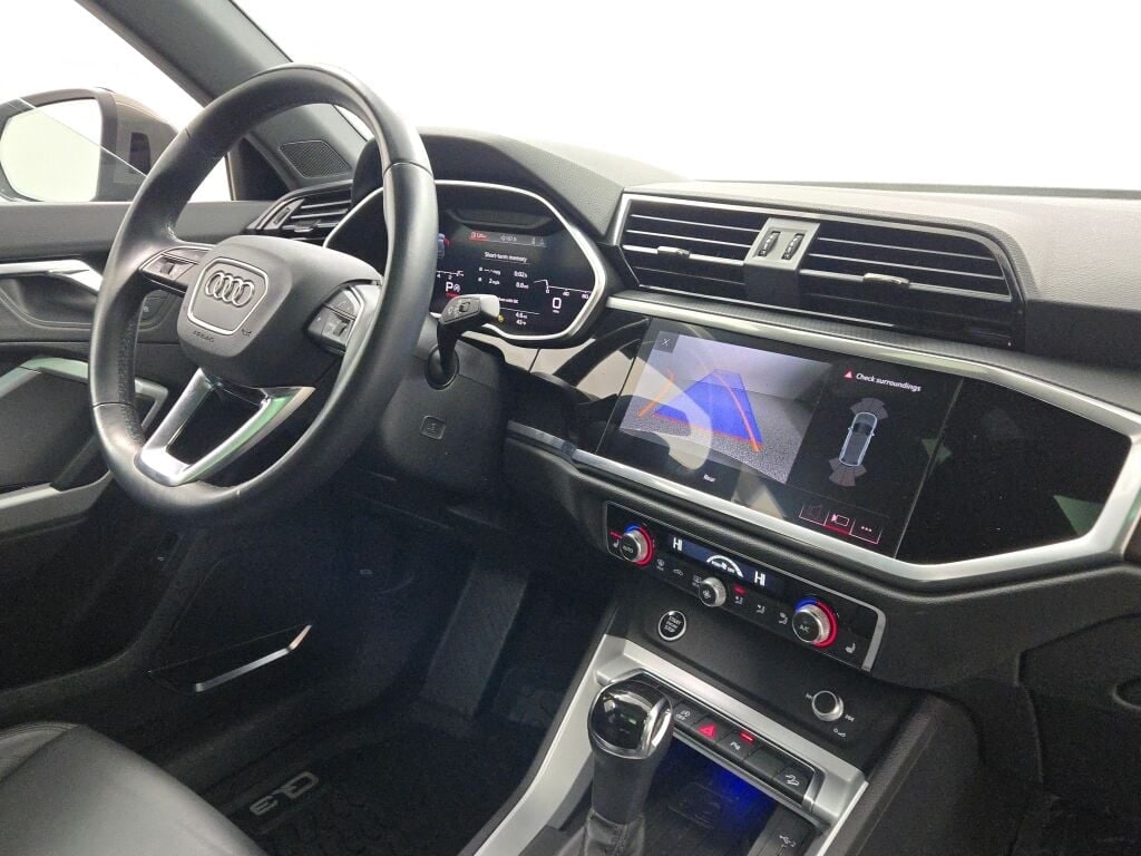 2021 AUDI Q3 - Image 7