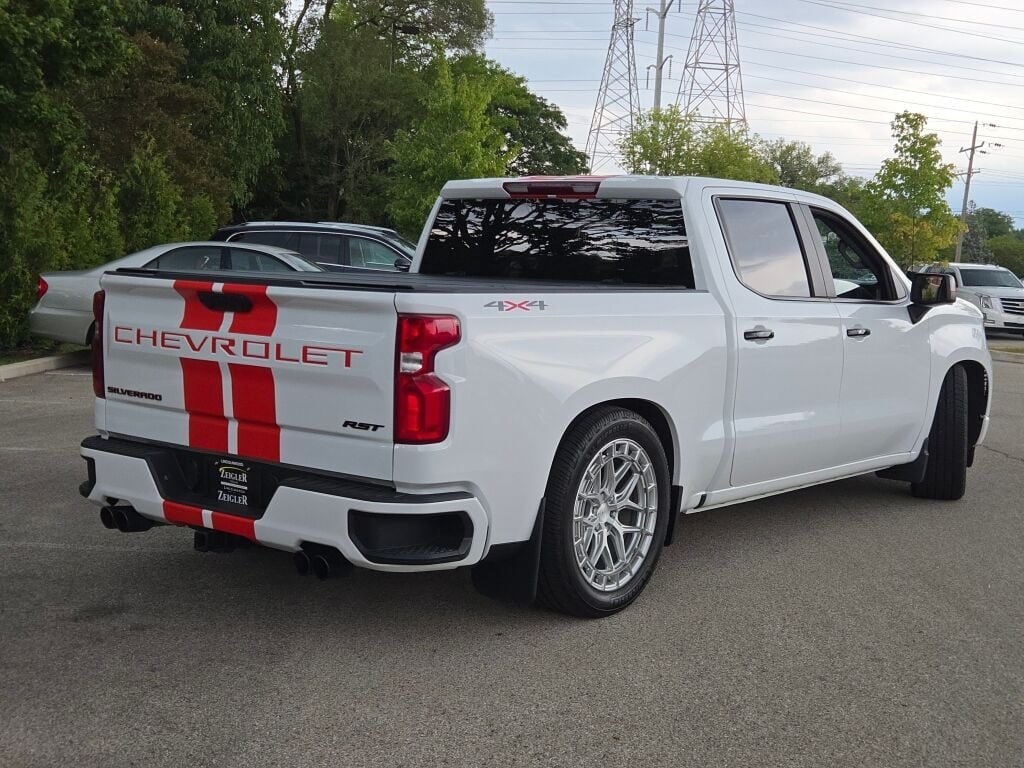 2025 CHEVROLET SILVERADO - Image 11