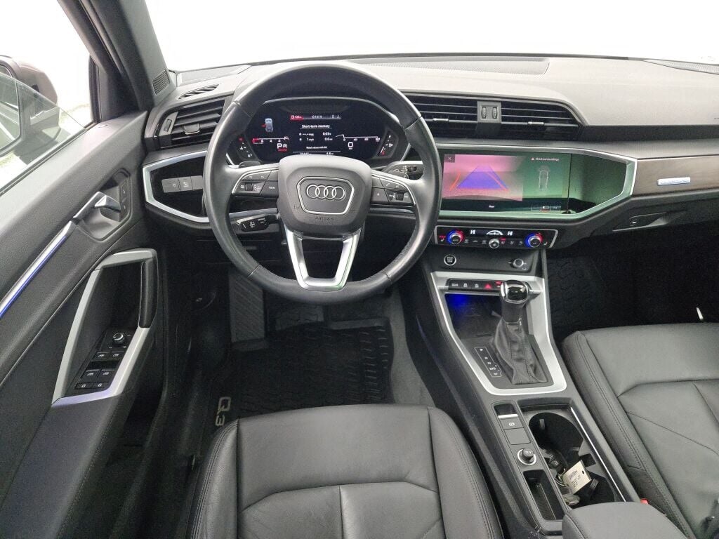 2021 AUDI Q3 - Image 19