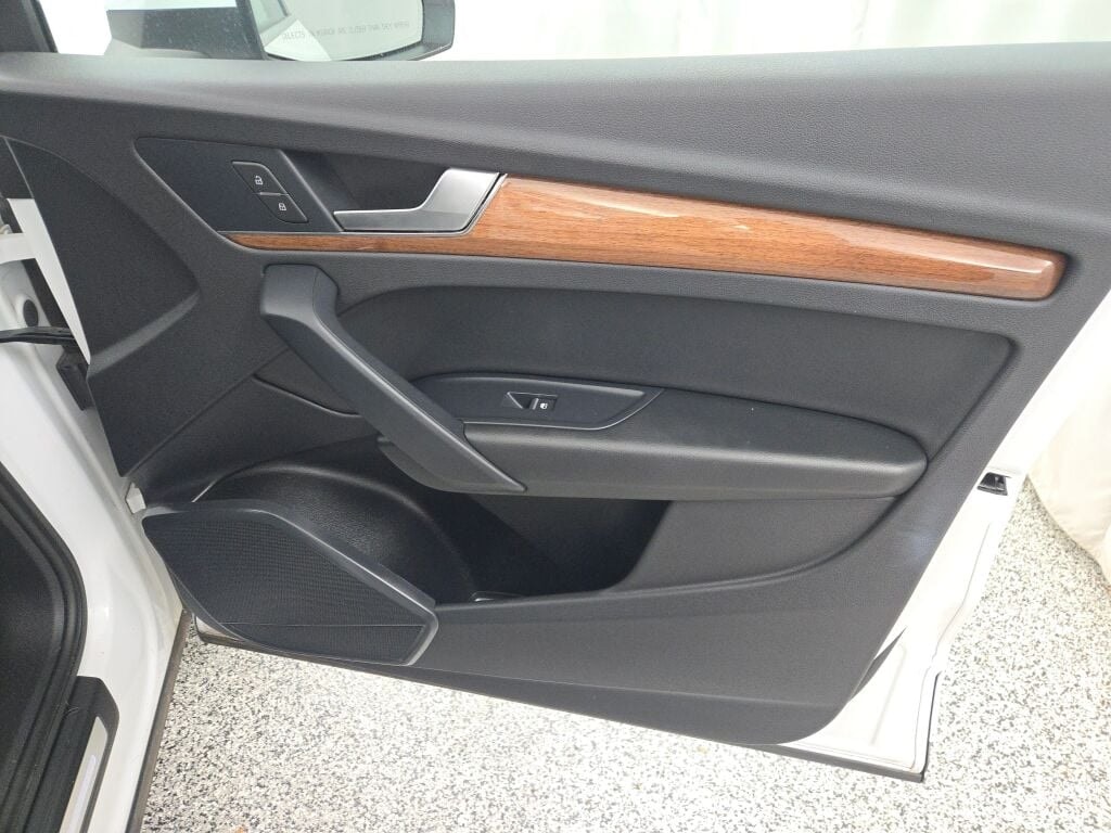 2022 AUDI Q5 - Image 6