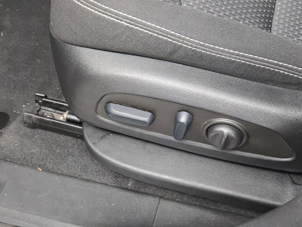 2022 GMC TERRAIN - Image 24