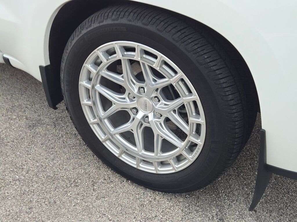 2025 CHEVROLET SILVERADO - Image 15