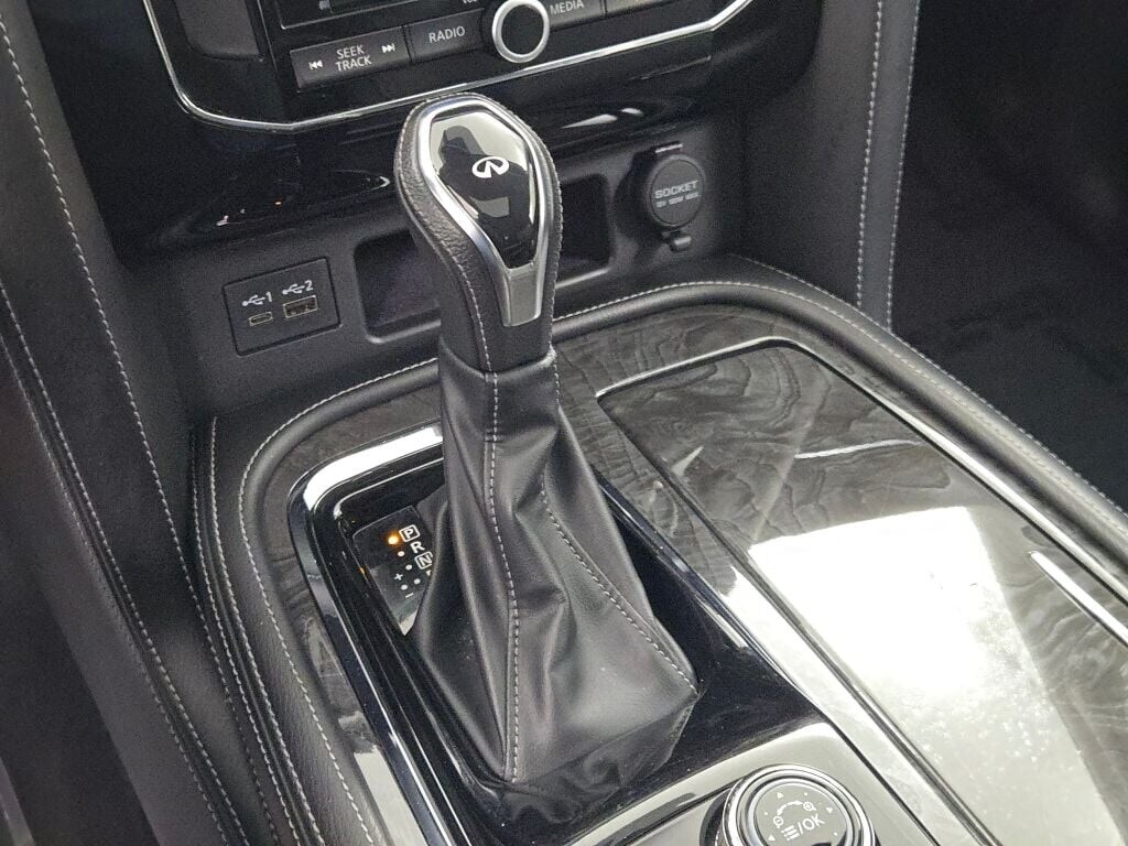 2021 INFINITI QX80 - Image 34