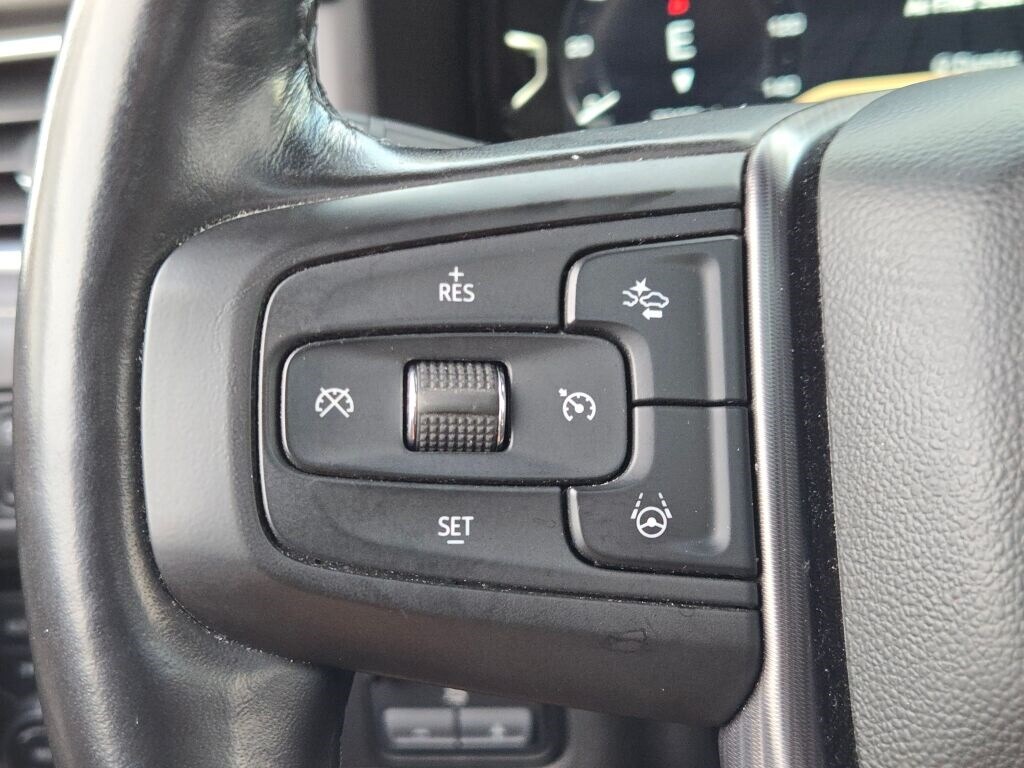 2023 GMC YUKON XL - Image 33