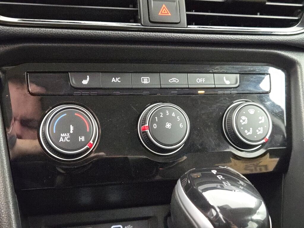 2024 VOLKSWAGEN TAOS - Image 26