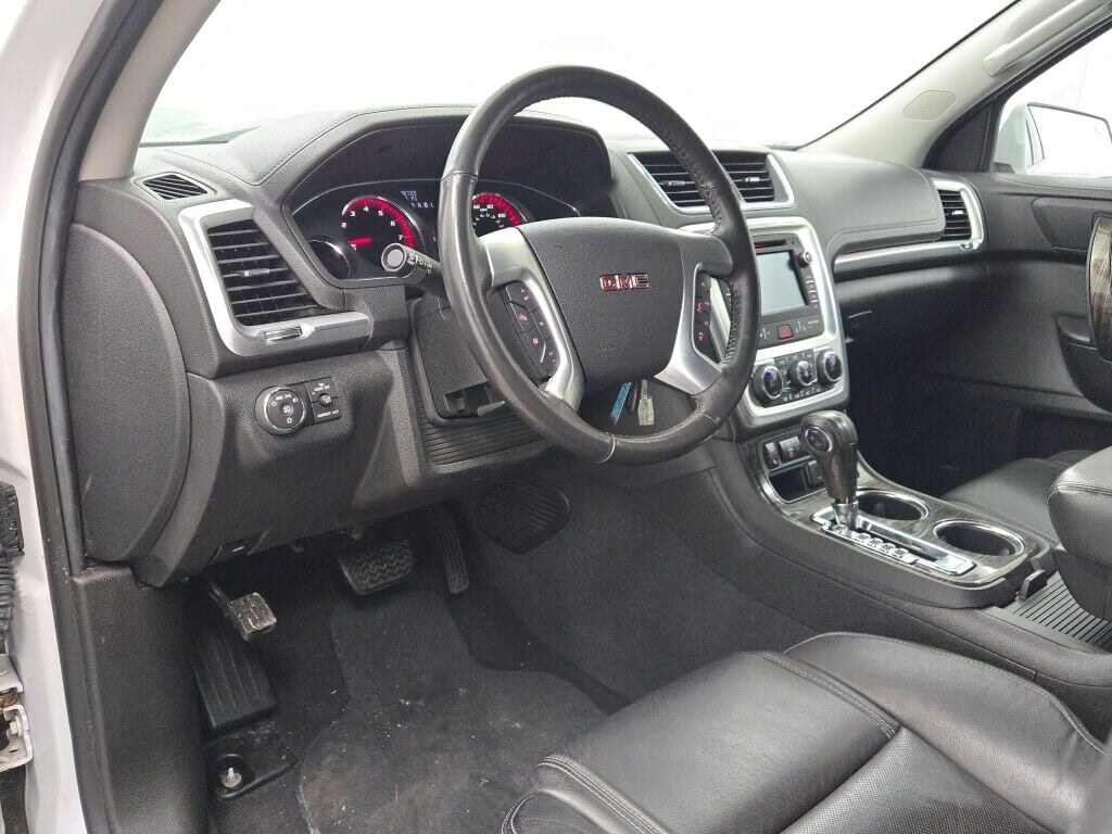 2017 GMC ACADIA - Image 25