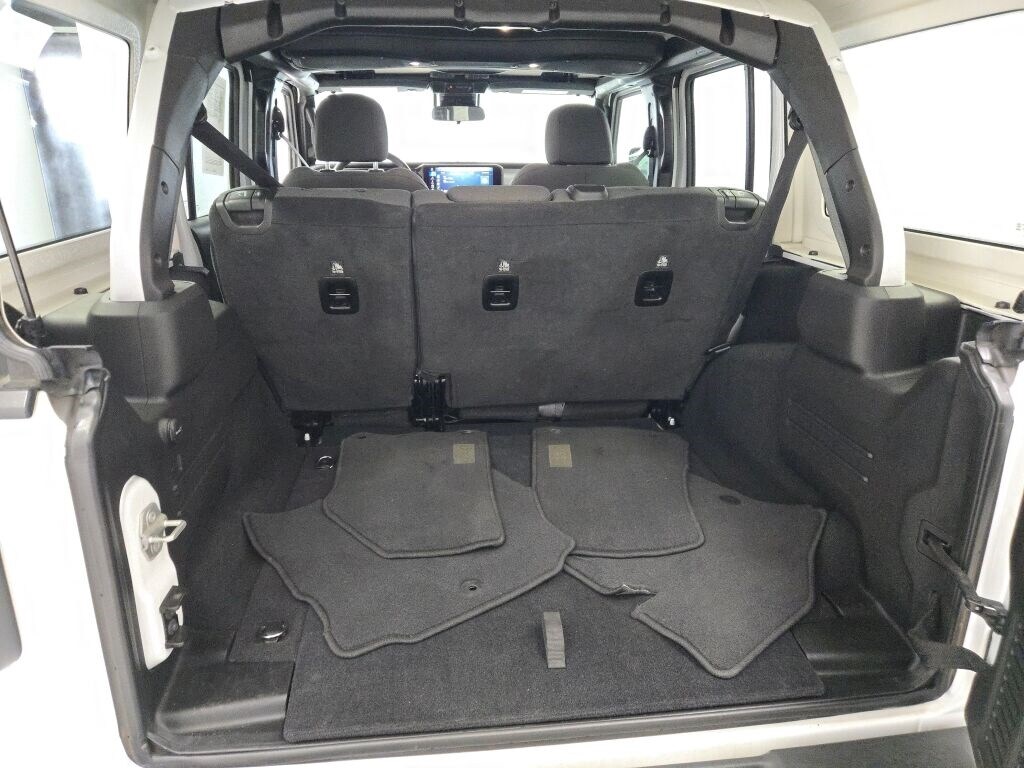 2024 JEEP WRANGLER - Image 18