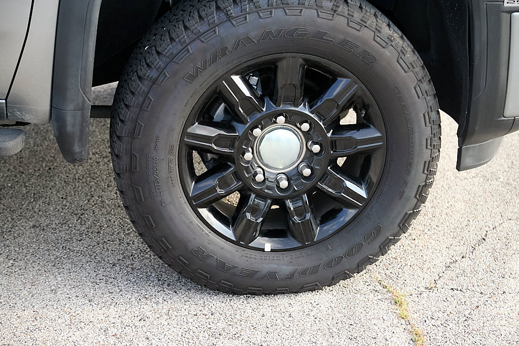 2026 GMC Sierra 2500HD AT4 - Photo 14