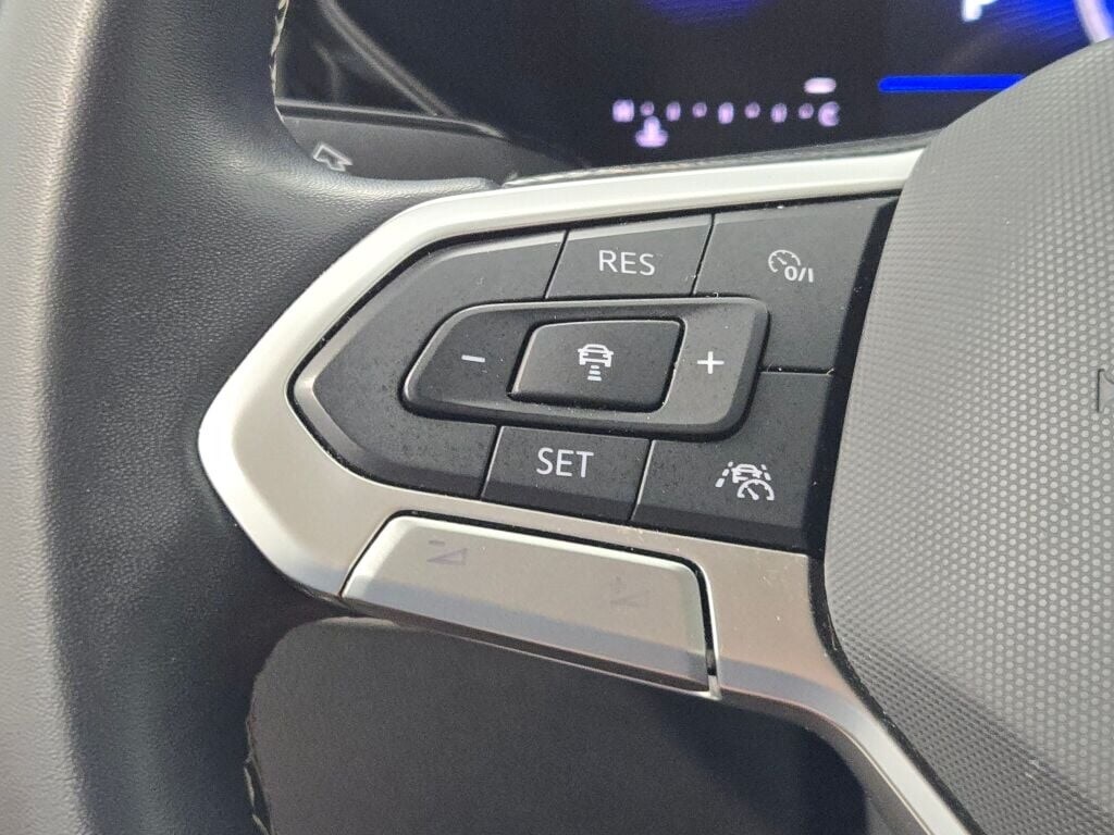 2024 VOLKSWAGEN TAOS - Image 28