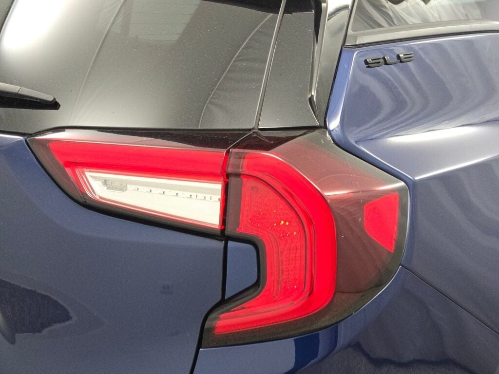 2022 GMC TERRAIN - Image 12