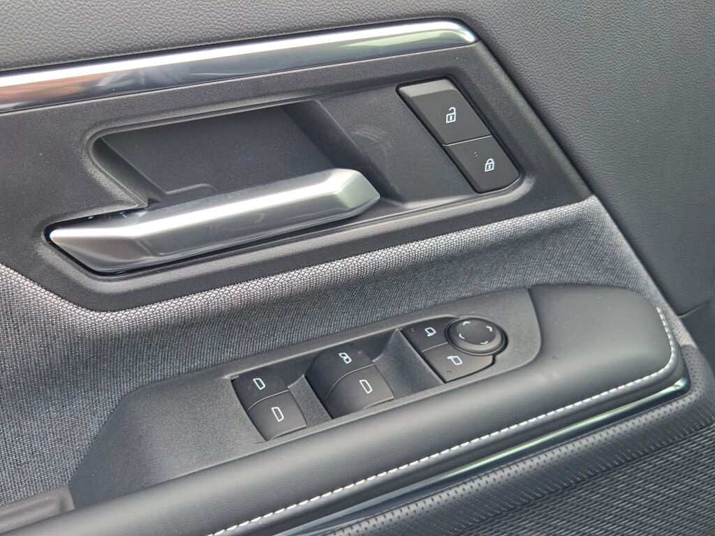 2026 GMC Sierra EV Elevation - Photo 18