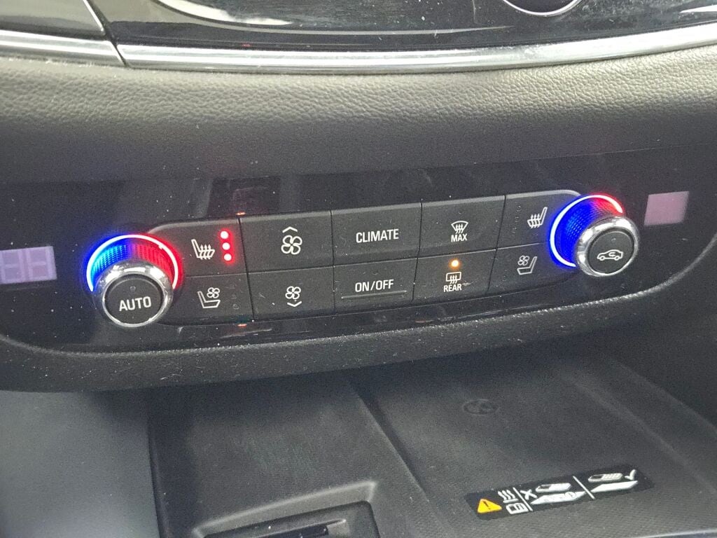 2023 BUICK ENCLAVE - Image 33