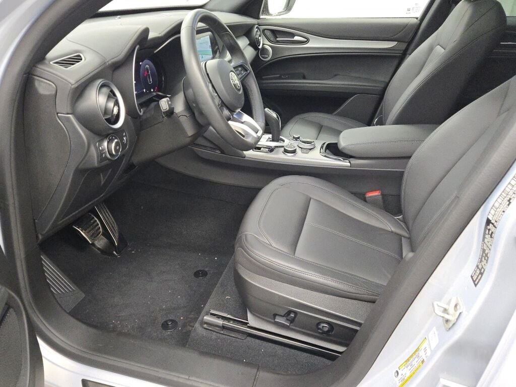 2024 ALFA ROMEO STELVIO - Image 25