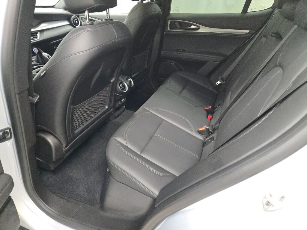 2024 ALFA ROMEO STELVIO - Image 19