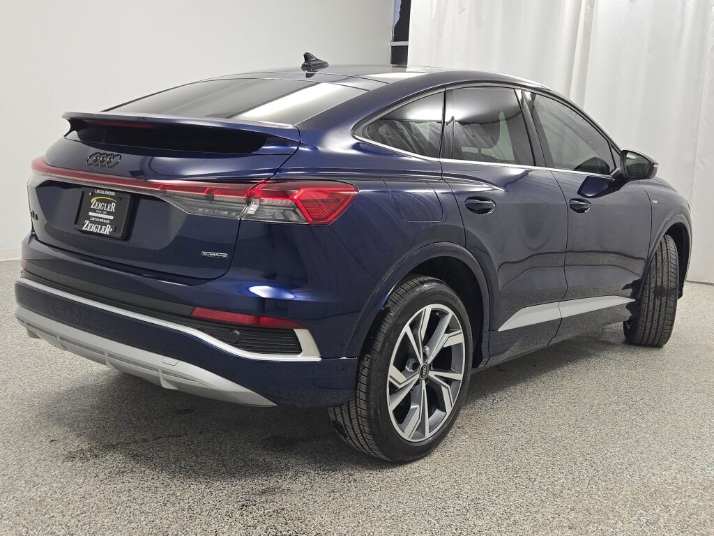 2023 AUDI Q4 - Image 12