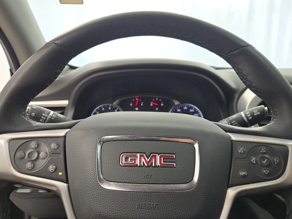 2023 GMC ACADIA - Image 36