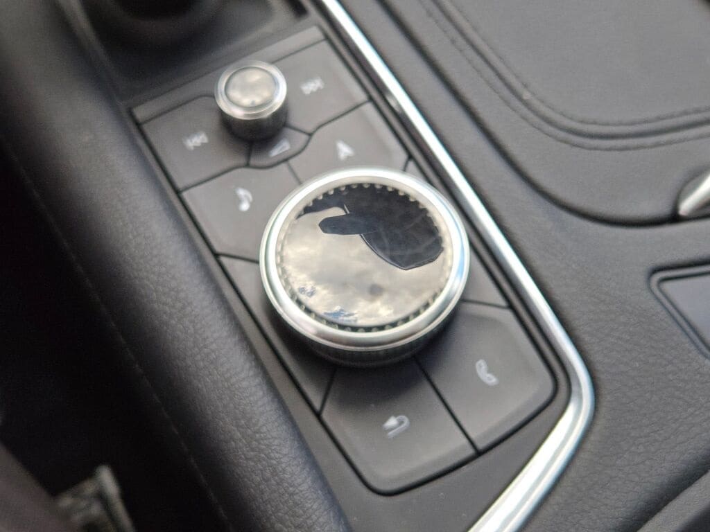 2023 CADILLAC XT6 - Image 34