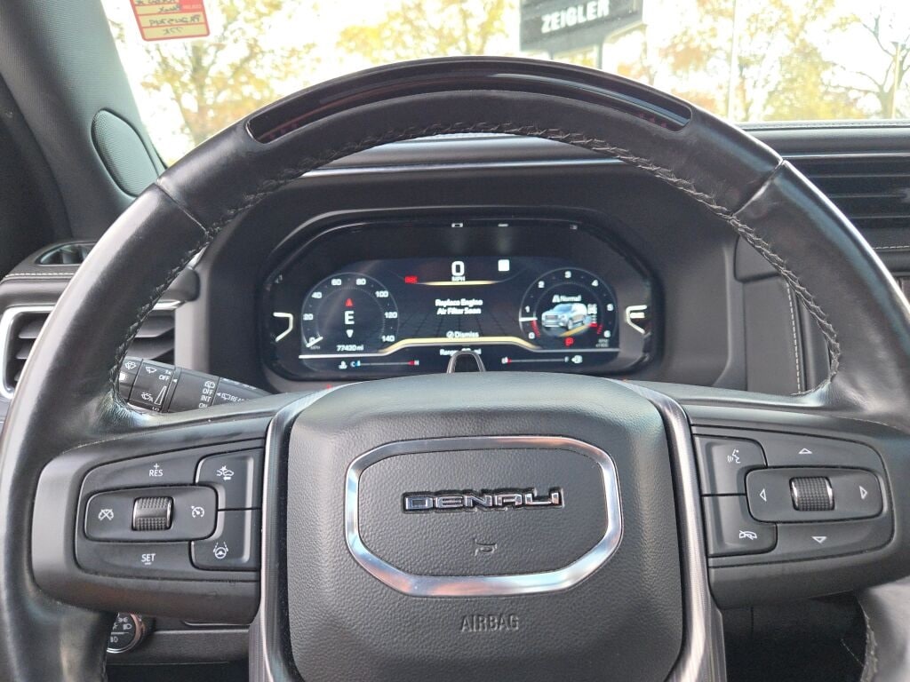 2023 GMC YUKON XL - Image 35