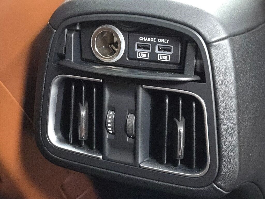 2021 MASERATI LEVANTE - Image 12