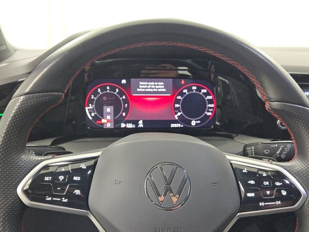 2024 VOLKSWAGEN GOLF GTI - Image 33