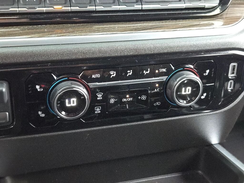 2025 CHEVROLET SILVERADO - Image 30