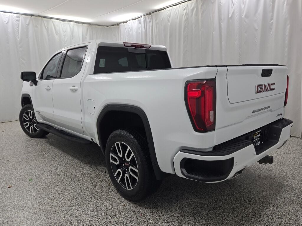 2025 GMC SIERRA - Image 15