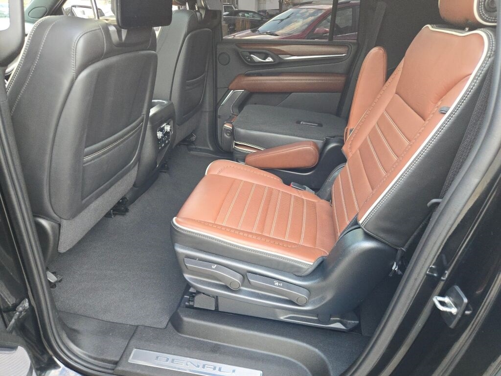 2023 GMC YUKON XL - Image 22